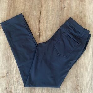 Lulu ABC Classic-Fit 5 Pocket Pant 31x34L
Warpstreme NWOT Color is Obsidian